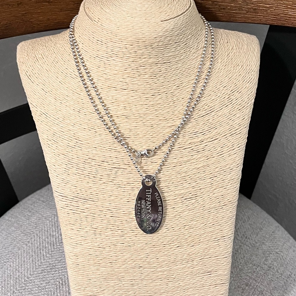 TIFFANY & CO AUTHENTIC RARE RETURN TO TIFFANY OVAL DOG TAG NECKLACE